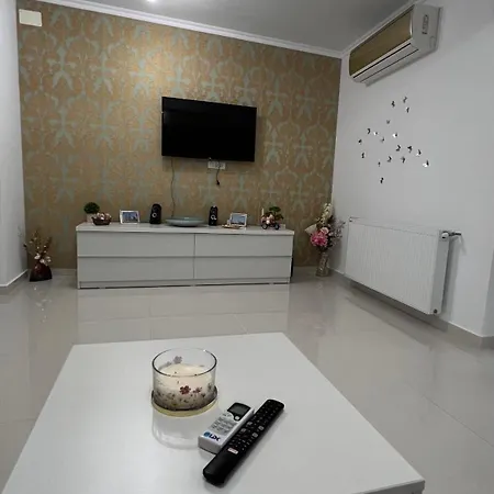 Apartamento Ale's Place 11 *